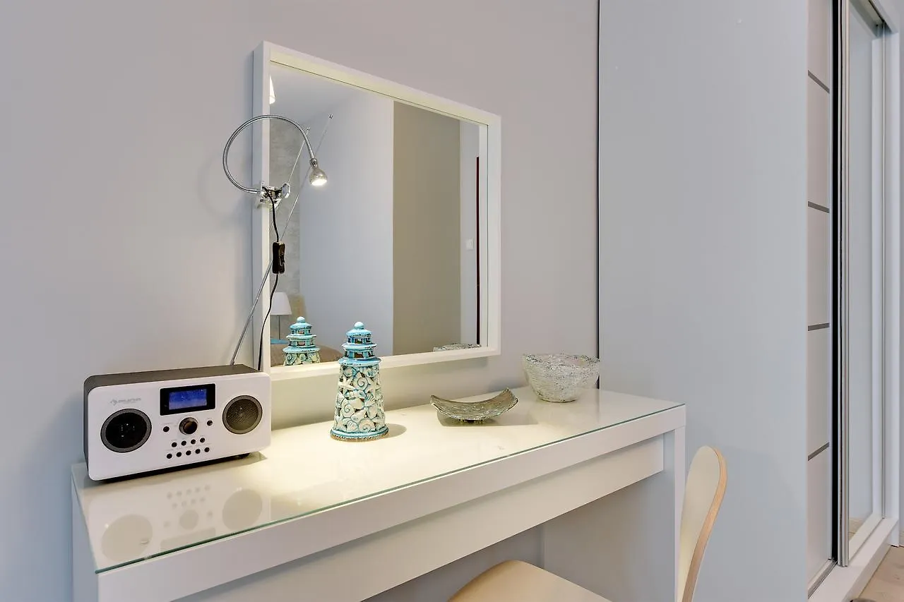 The Columbus - Nadmorze Premium Apartment Gdansk 0*,  Poland